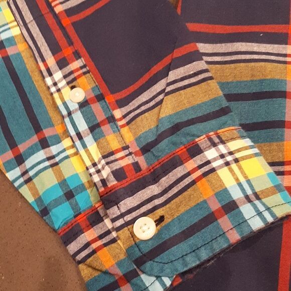Hollister Colorful Striped Button Down. NEW. - Picture 4 of 9